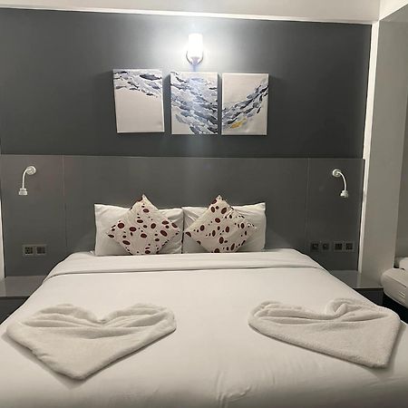 The G Ten Holiday Inn Хулхумале Екстериор снимка