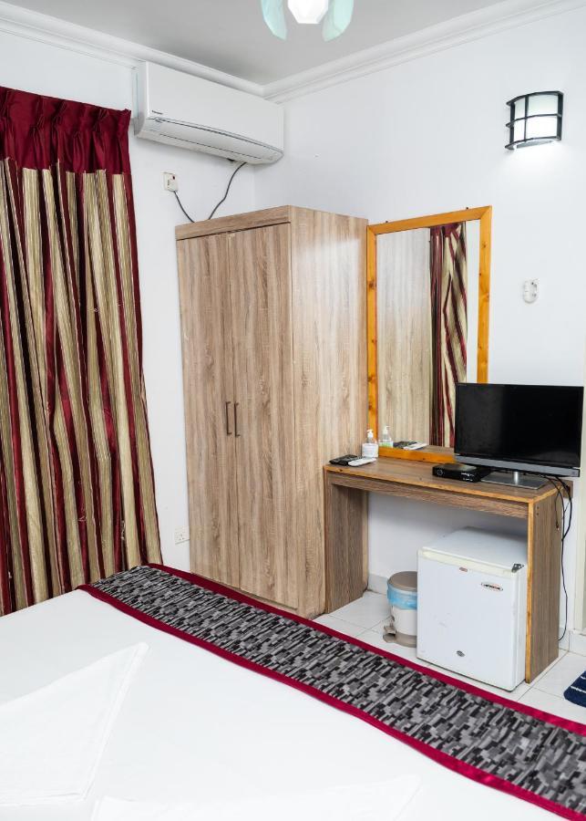 The G Ten Holiday Inn Хулхумале Екстериор снимка